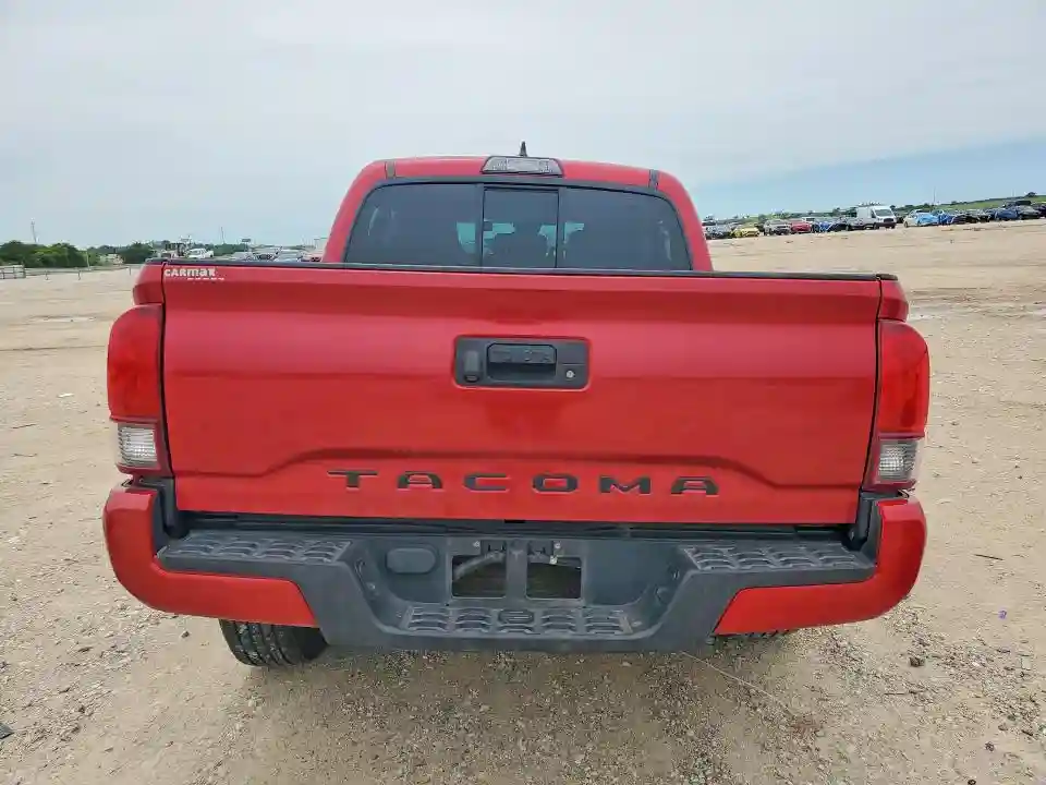 5TFAX5GN5JX128094 2018 TOYOTA TACOMA SR-5