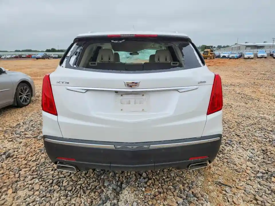 1GYKNBRS2HZ249590 2017 CADILLAC XT5-5