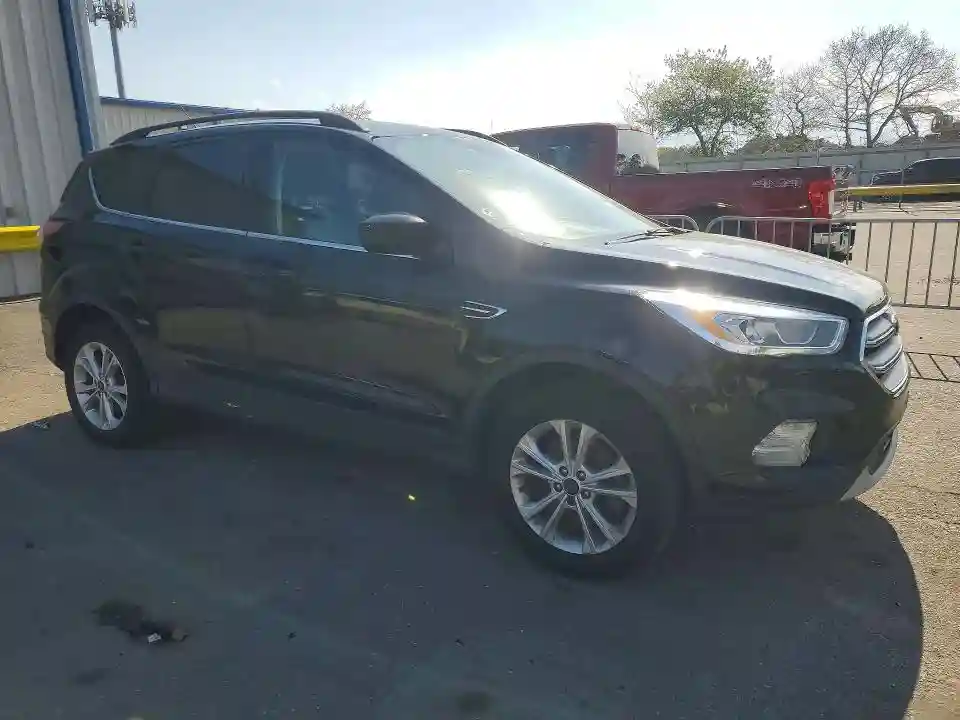 1FMCU9GDXHUF00407 2017 FORD ESCAPE-3
