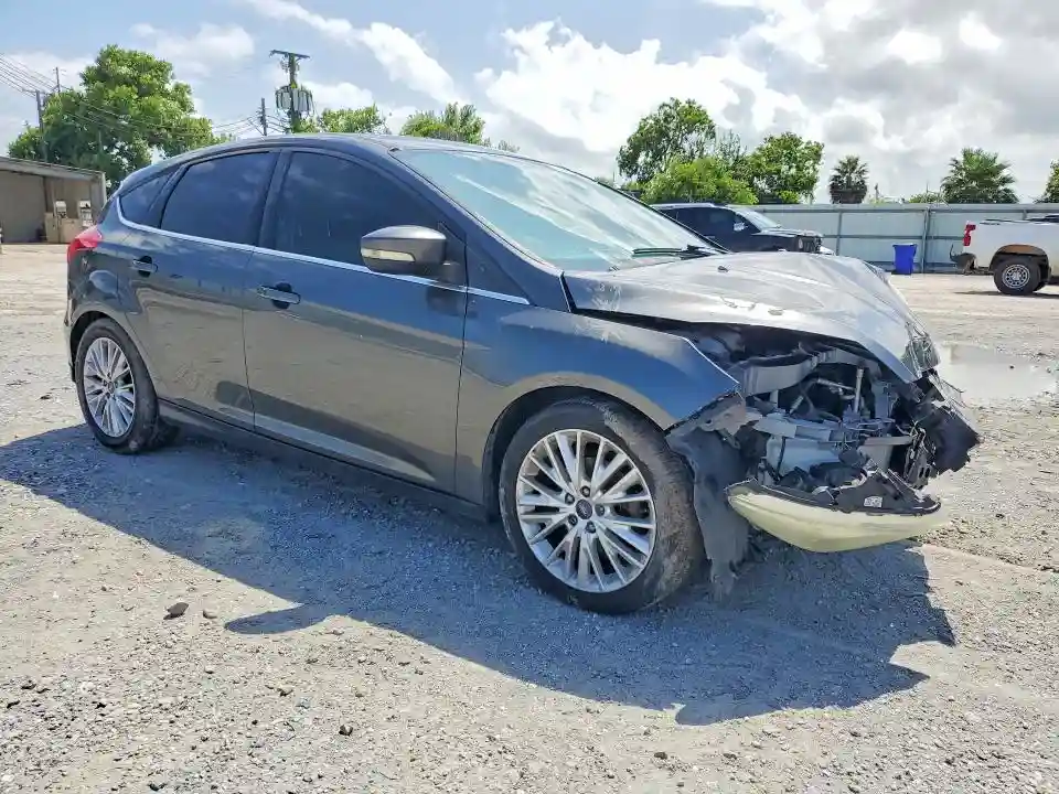 1FADP3N21HL279726 2017 FORD FOCUS-3