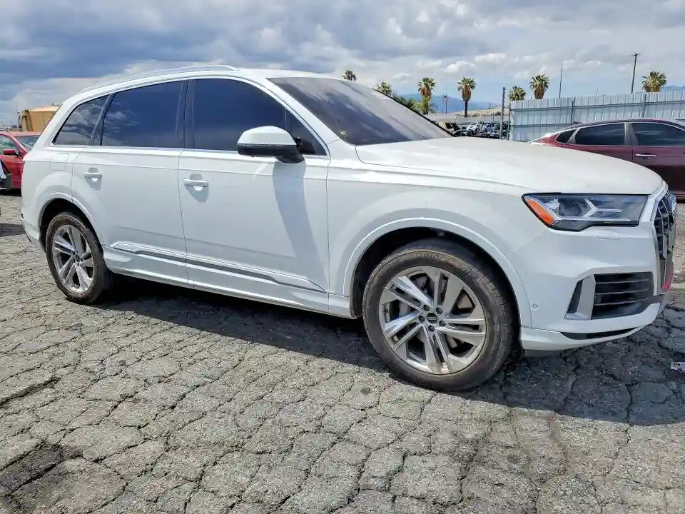 WA1LXAF7XMD013981 2021 AUDI Q7-3