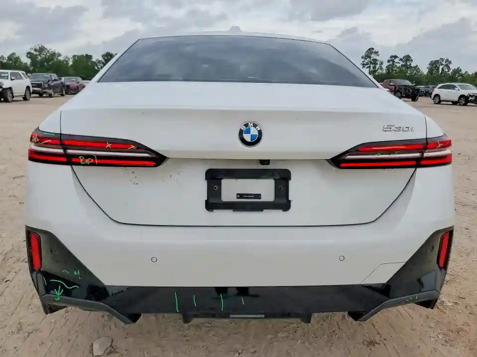 WBA43FJ08TCV32932 2026 BMW 5 SERIES-5