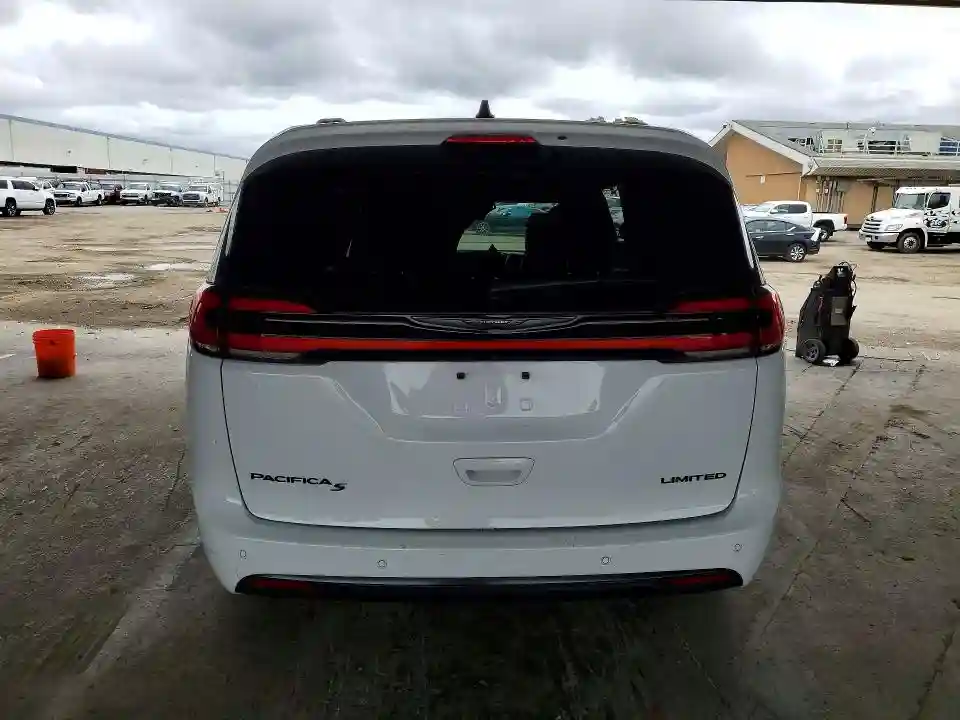2C4RC1GG4SR508116 2025 CHRYSLER PACIFICA-5