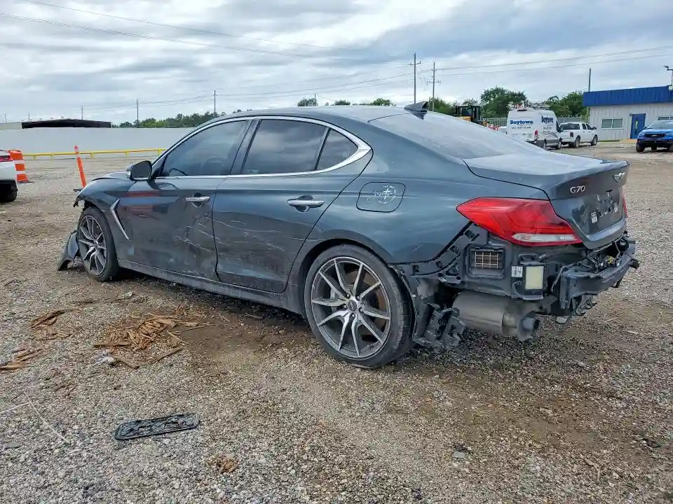 KMTG34LE2KU014855 2019 GENESIS G70-1