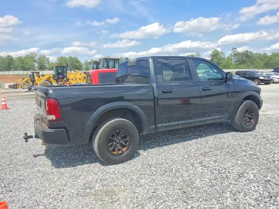 1C6RR7YT5JS232630 2018 RAM 1500-2