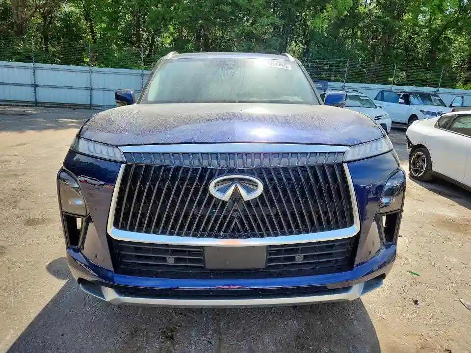 JN8AZ3BE2S9700822 2025 INFINITI QX80-4