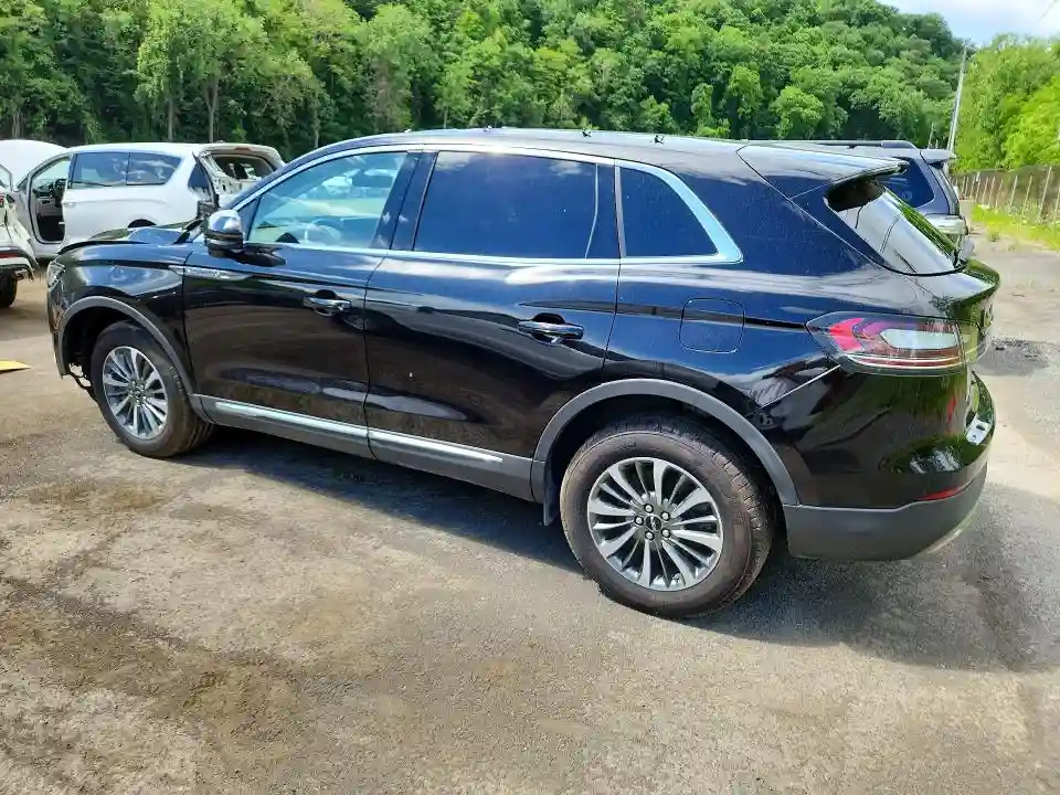 2LMPJ8J9XPBL21589 2023 LINCOLN NAUTILUS-1
