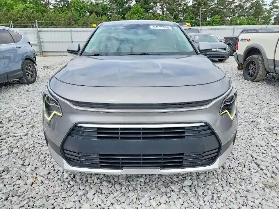KNDCP3LEXP5061161 2023 KIA NIRO-4