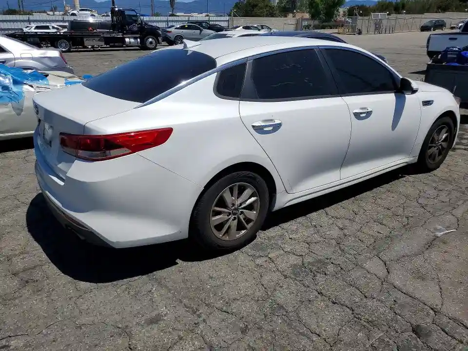 KNAGT4L39G5102541 2016 KIA OPTIMA-2