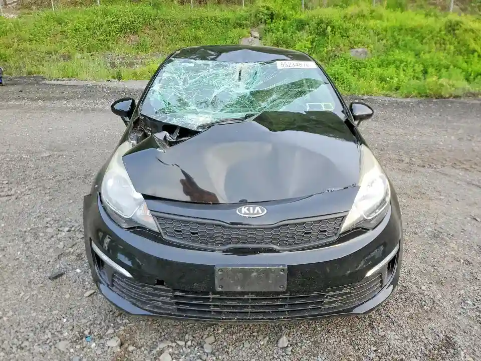 KNADM4A38H6118390 2017 KIA RIO-4