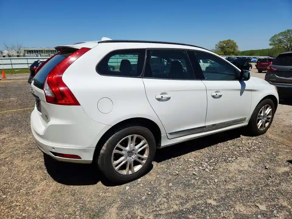 YV440MDJXG2814924 2016 VOLVO XC60-2