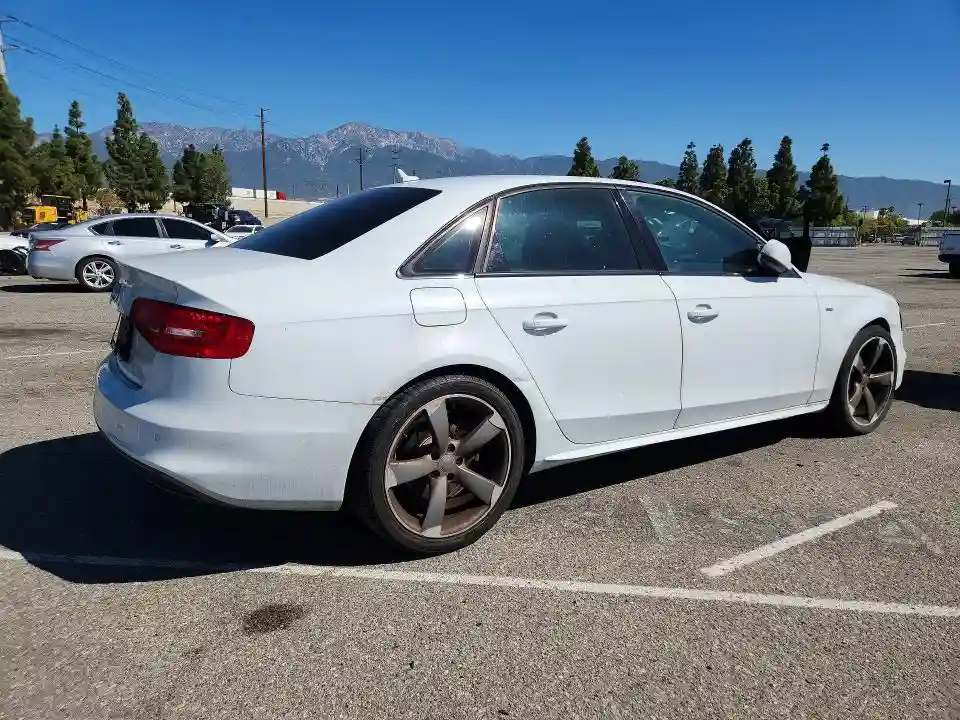 WAUEFAFLXFA049430 2015 AUDI A4-2