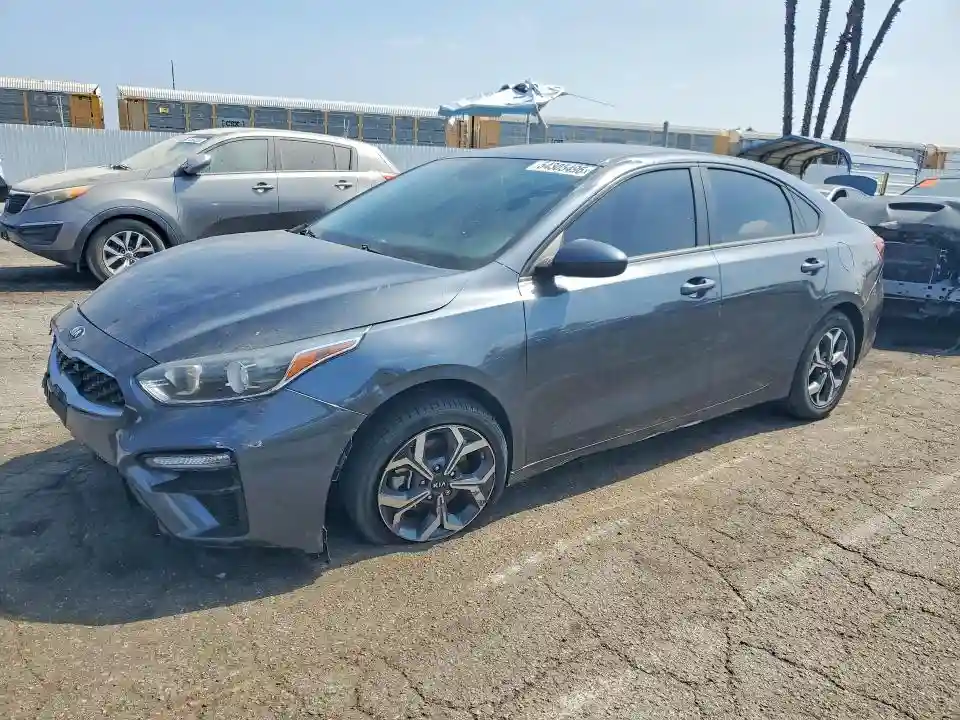 3KPF24AD4ME278085 2021 KIA FORTE-0