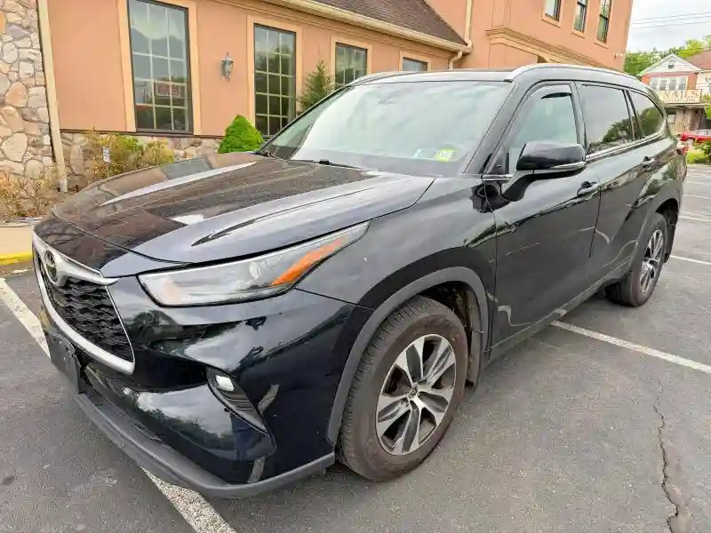5TDGZRBH5NS591314 2022 TOYOTA HIGHLANDER-0