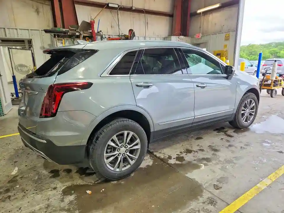 1GYKNDRS6PZ199223 2023 CADILLAC XT5-2