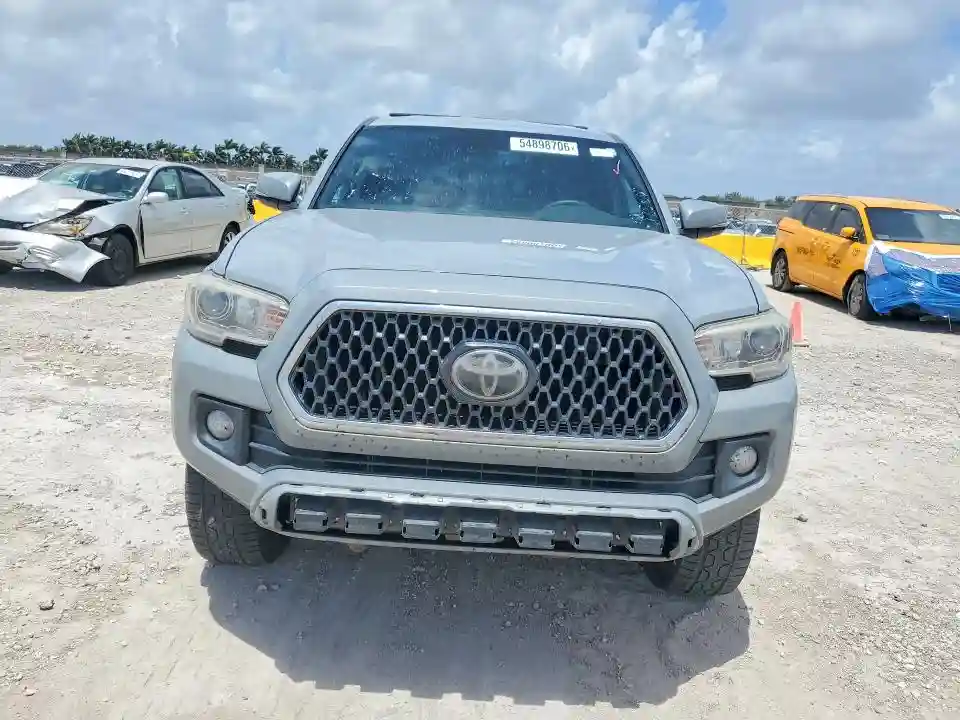 5TFSZ5AN5KX183945 2019 TOYOTA TACOMA-4