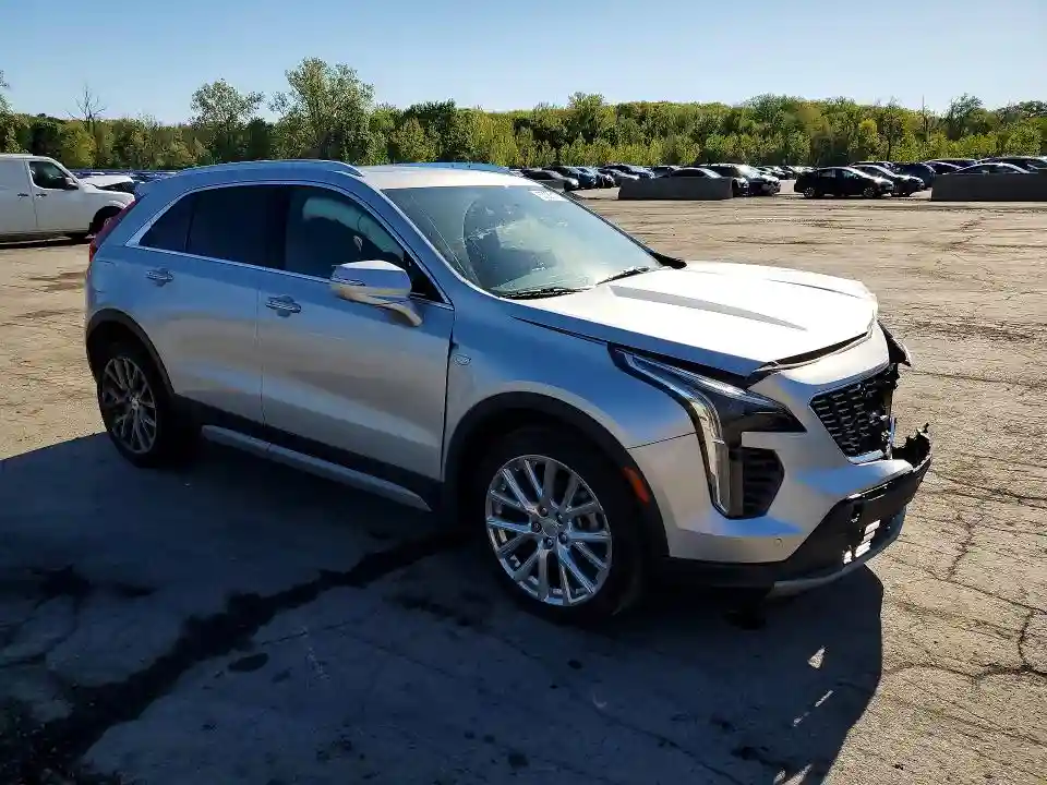 1GYFZDR44KF120004 2019 CADILLAC XT4-3