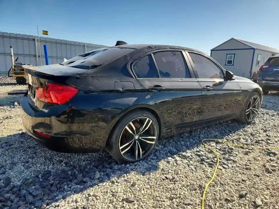 WBA3A5G51FNS82778 2015 BMW 3 SERIES-2