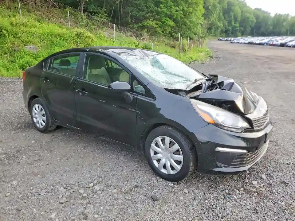 KNADM4A38H6118390 2017 KIA RIO-3