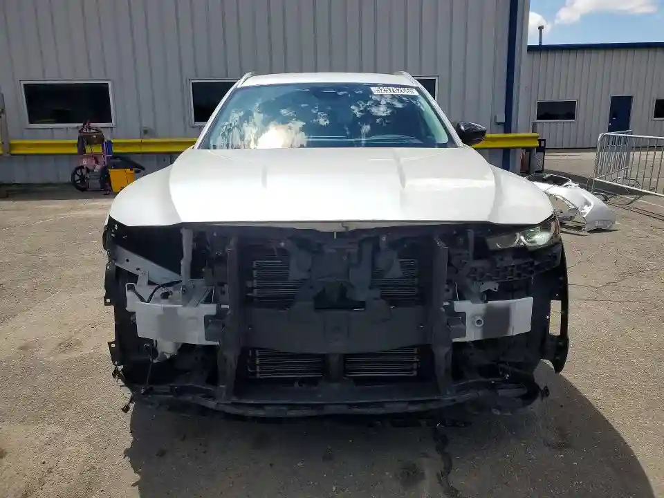 7MMVABBM8SN305654 2025 MAZDA CX-50-4