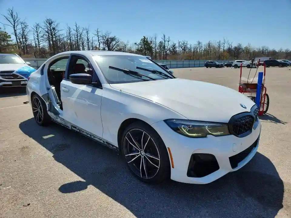 3MW5U9J02N8C60472 2022 BMW M3-3