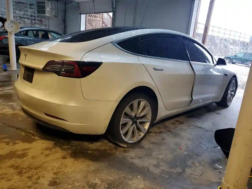 5YJ3E1EA6LF808011 2020 TESLA MODEL 3-2