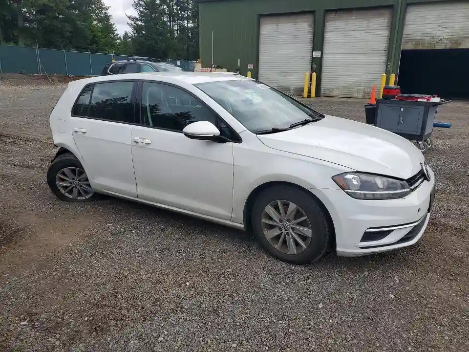 3VWG17AUXJM274470 2018 VOLKSWAGEN GOLF-3