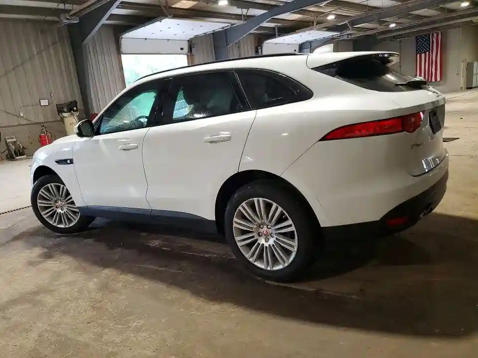 SADCJ2FN8KA356528 2019 JAGUAR F-PACE-1