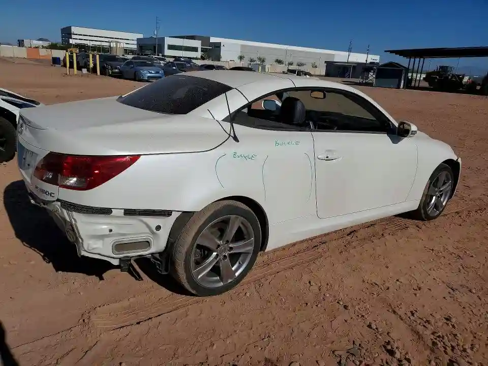 JTHFE2C28F2511424 2015 LEXUS IS-2