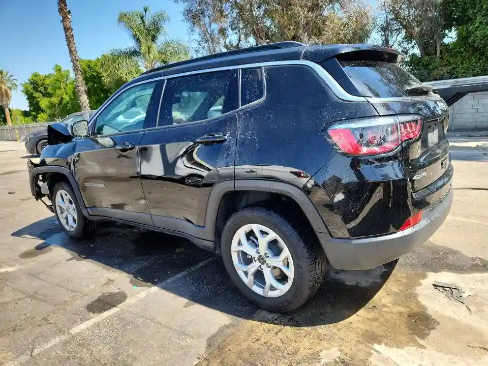 3C4NJDBN6ST594795 2025 JEEP COMPASS-1