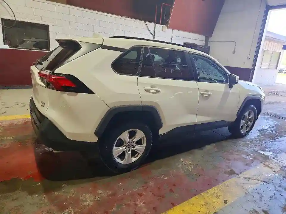 2T3P1RFV0MC150714 2021 TOYOTA RAV4-2