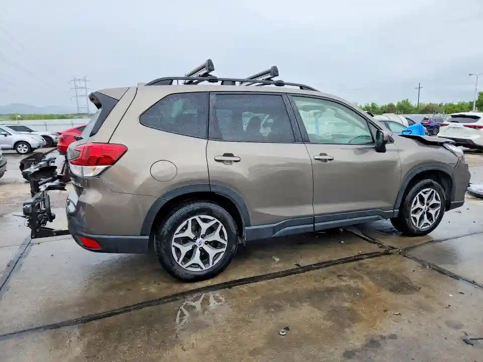 JF2SKAFC6MH459777 2021 SUBARU FORESTER-2