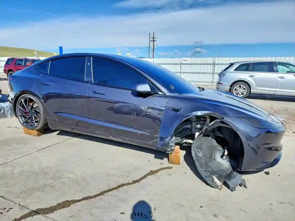 5YJ3E1ET5SF986279 2025 TESLA MODEL 3-3