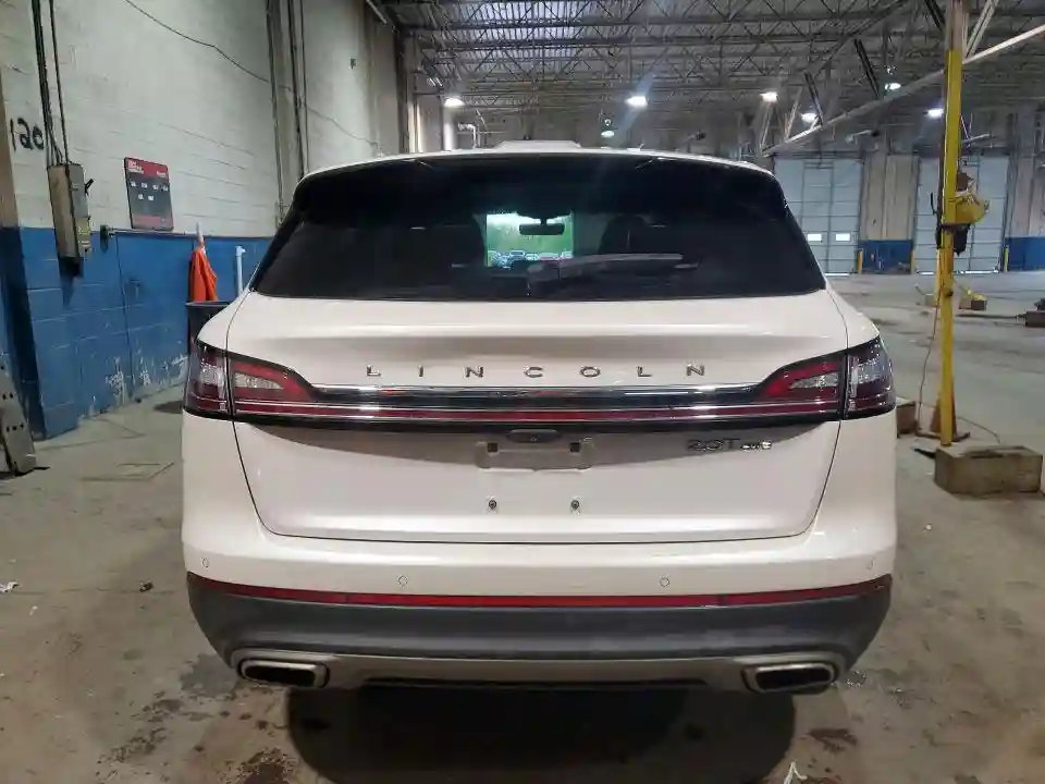 2LMPJ8K94KBL47127 2019 LINCOLN NAUTILUS-5