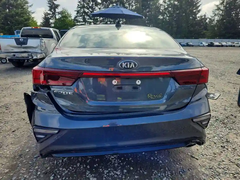 3KPF24AD4ME278653 2021 KIA FORTE-5