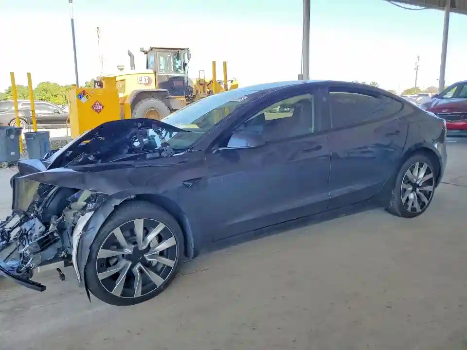 5YJ3E1EA4SF895034 2025 TESLA MODEL 3-0