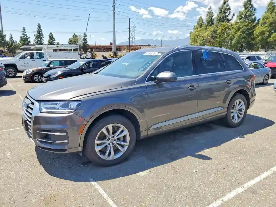 WA1AAAF74KD010032 2019 AUDI Q7-0