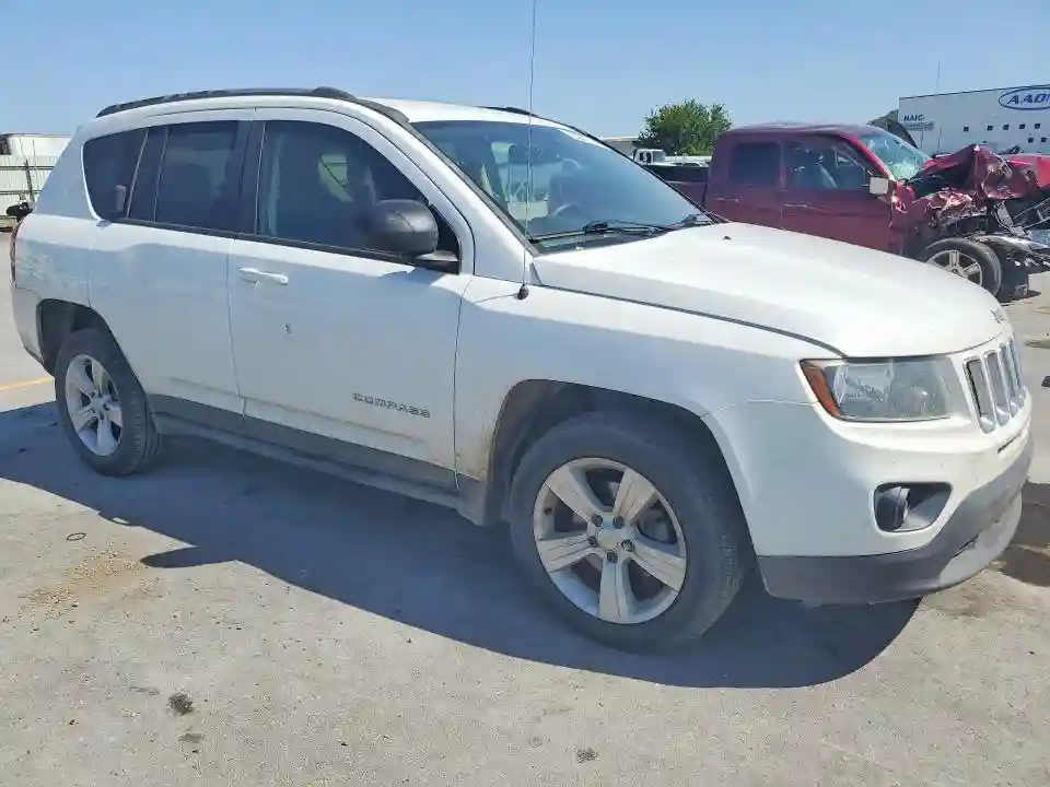 1C4NJCBA5HD123291 2017 JEEP COMPASS-3