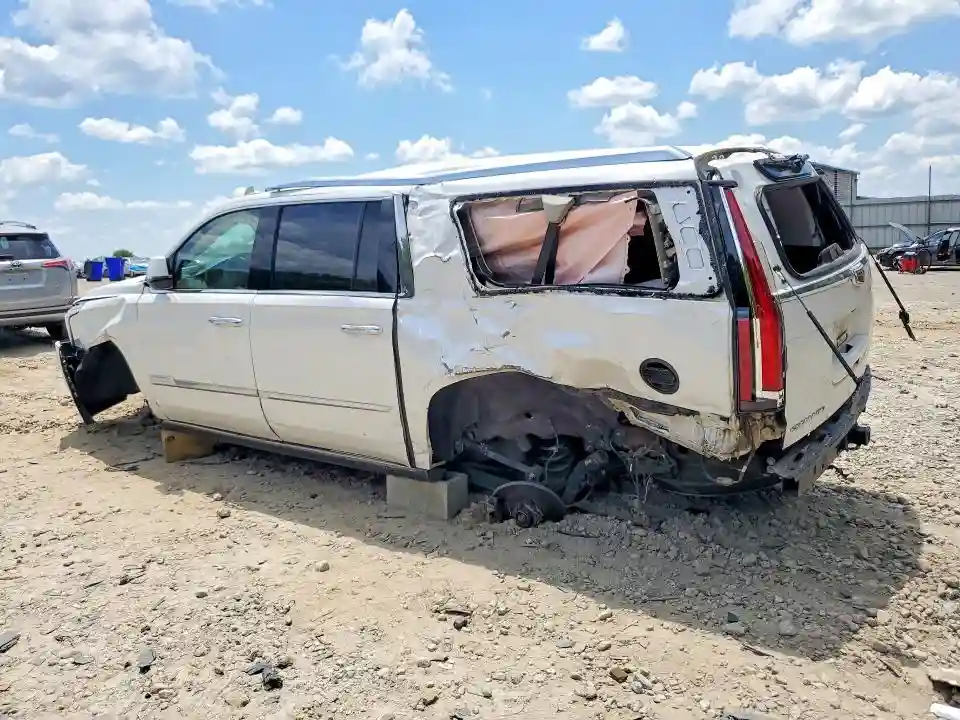 1GYS3JKJ7JR218715 2018 CADILLAC ESCALADE-1
