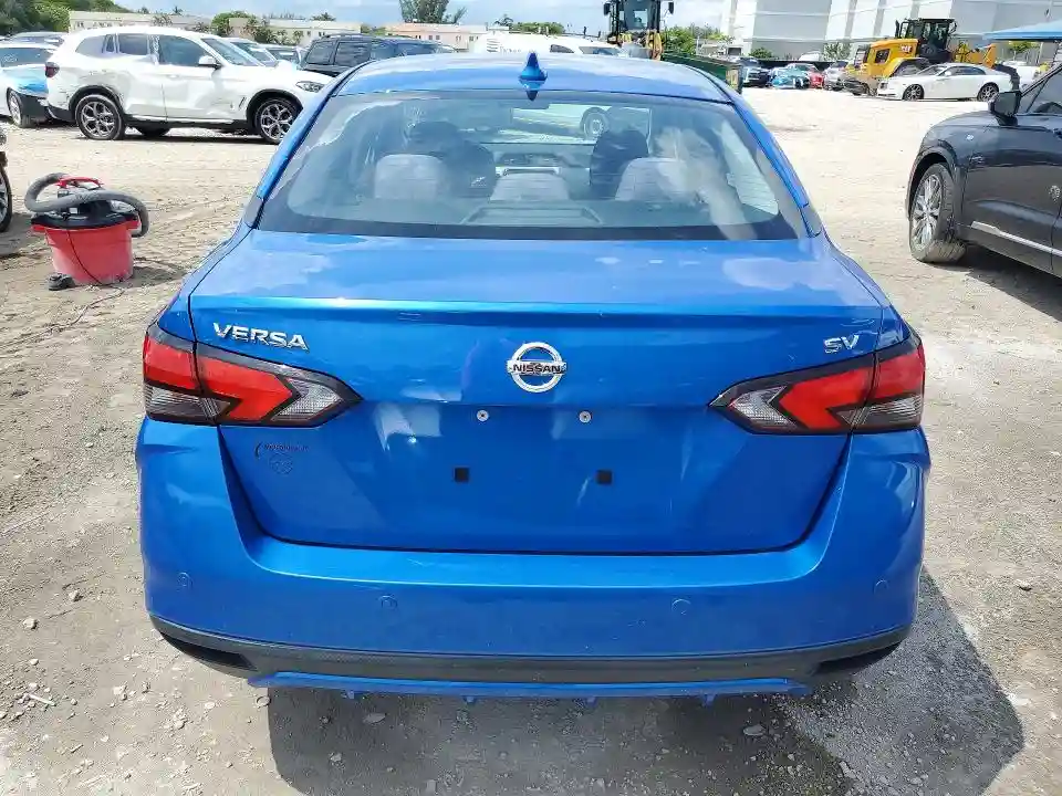 3N1CN8EV4ML814875 2021 NISSAN VERSA-5