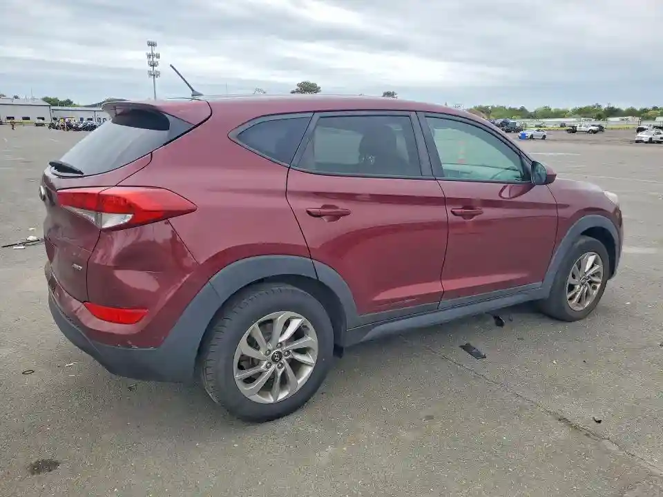 KM8J2CA40JU631354 2018 HYUNDAI TUCSON-2
