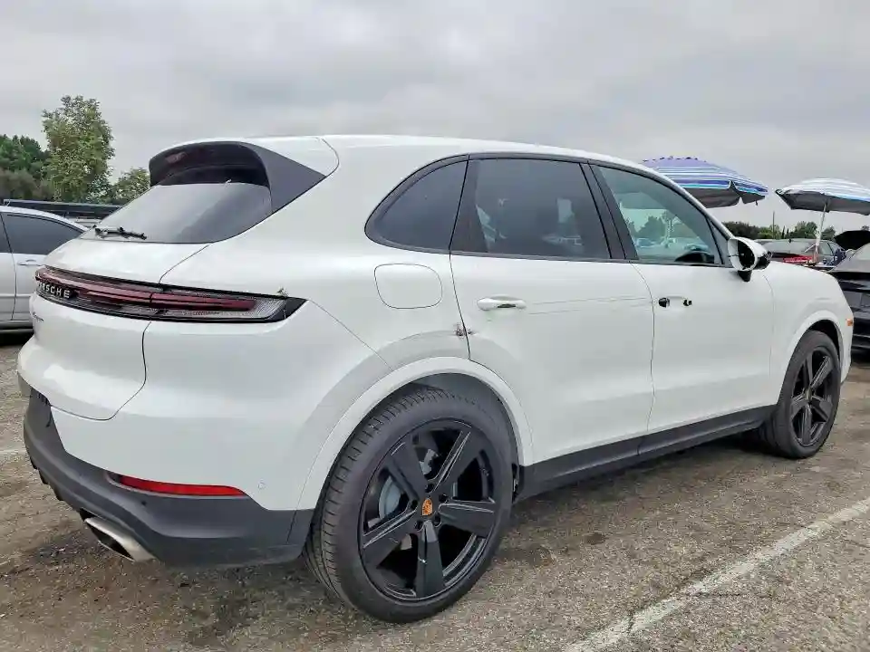 WP1AA2AY4SDA01874 2025 PORSCHE CAYENNE-2