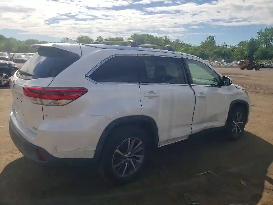 5TDKZRFH3KS553905 2019 TOYOTA HIGHLANDER-2