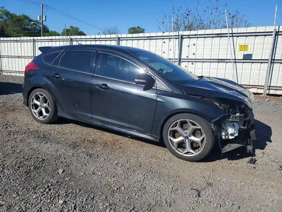 1FADP3L90FL353733 2015 FORD FOCUS-3