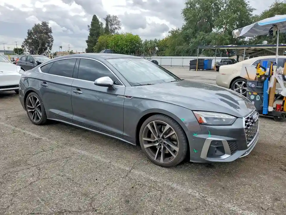 WAUA4CF56NA028154 2022 AUDI S5/RS5-3