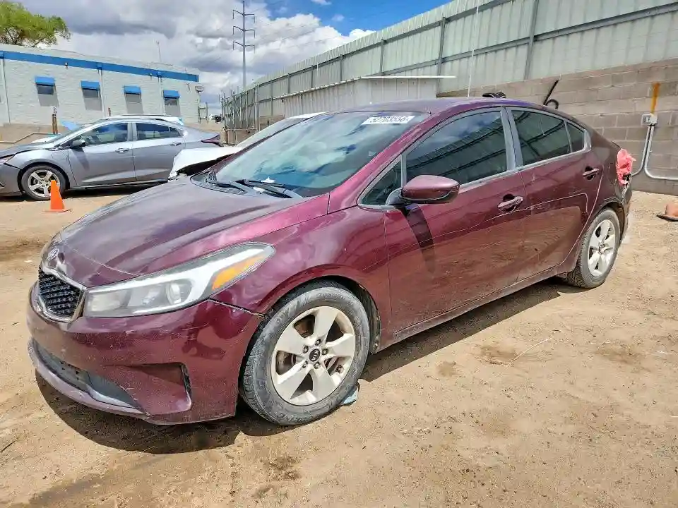 3KPFL4A7XJE166409 2018 KIA FORTE-0