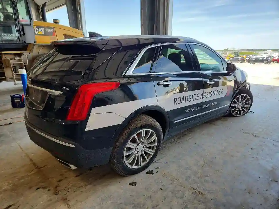 1GYKNDRS4JZ176661 2018 CADILLAC XT5-2