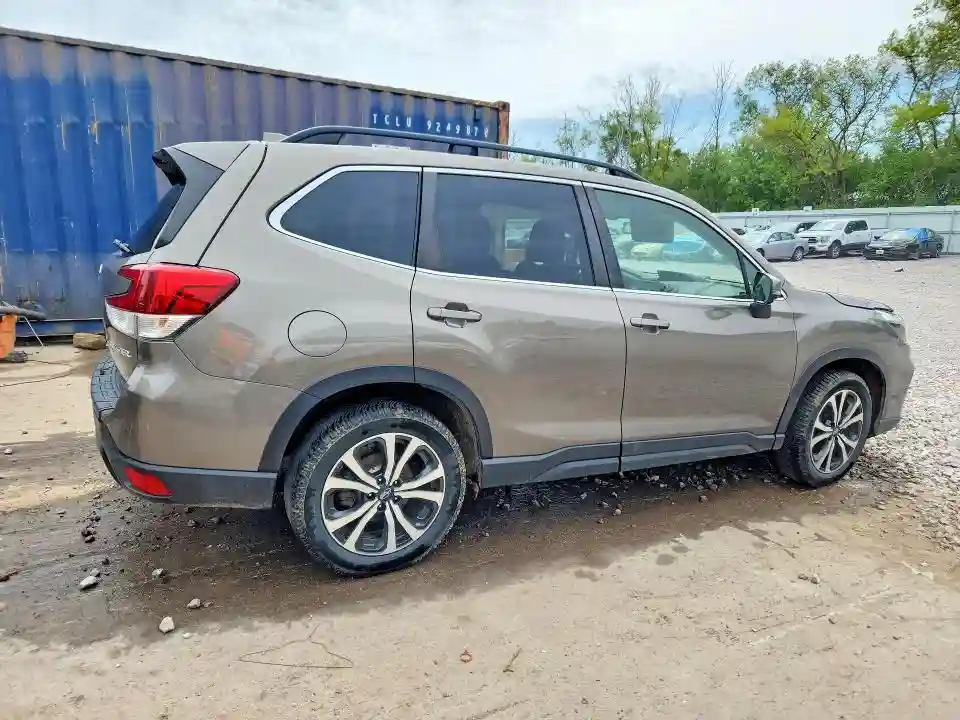 JF2SKAUC0KH570082 2019 SUBARU FORESTER-2