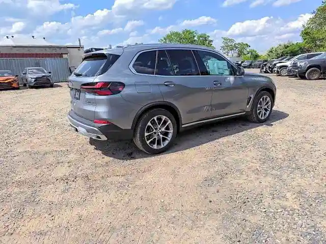 5UX23EU00T9364487 2026 BMW X5-3