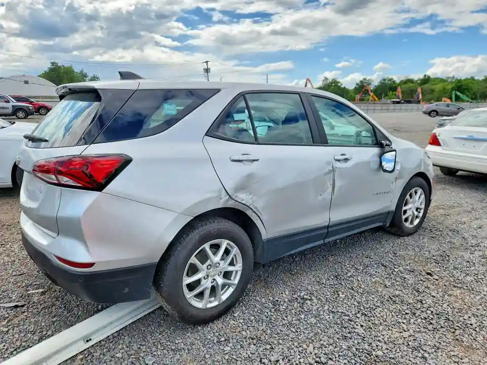 3GNAXFEV1NS152383 2022 CHEVROLET EQUINOX-2